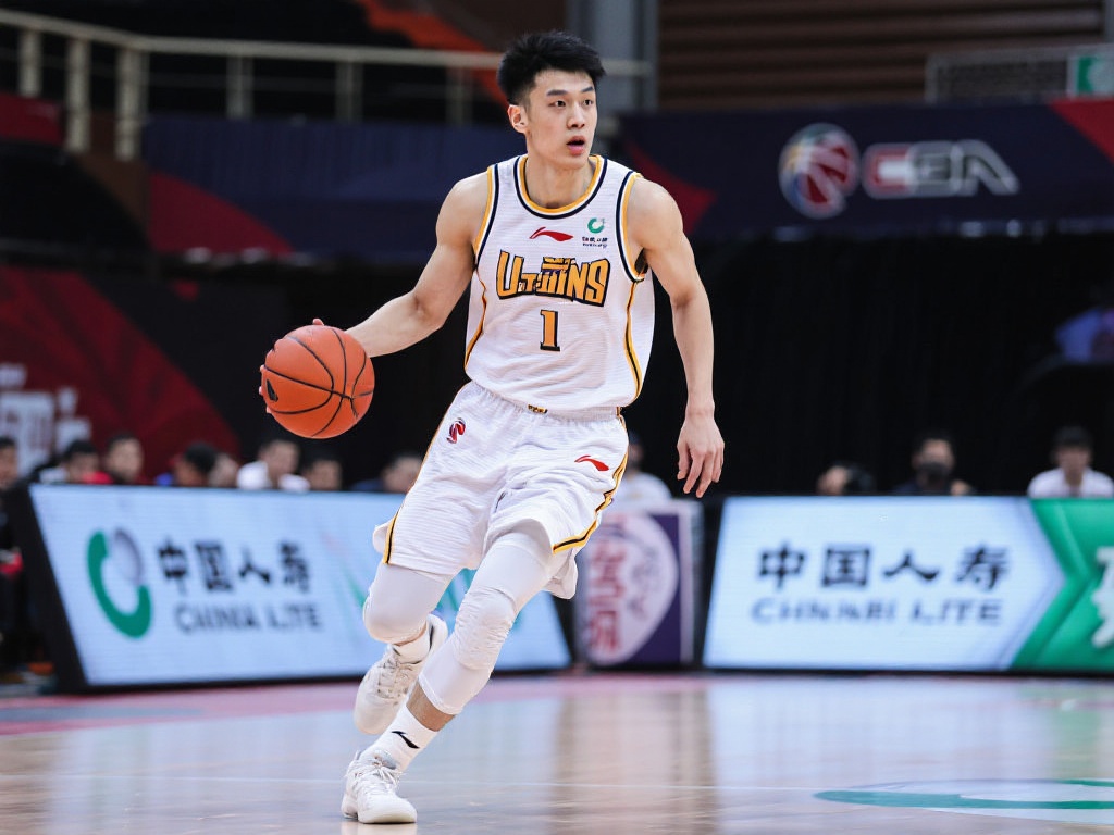 陈盈骏高效半场19分钟砍下12分闪耀全场