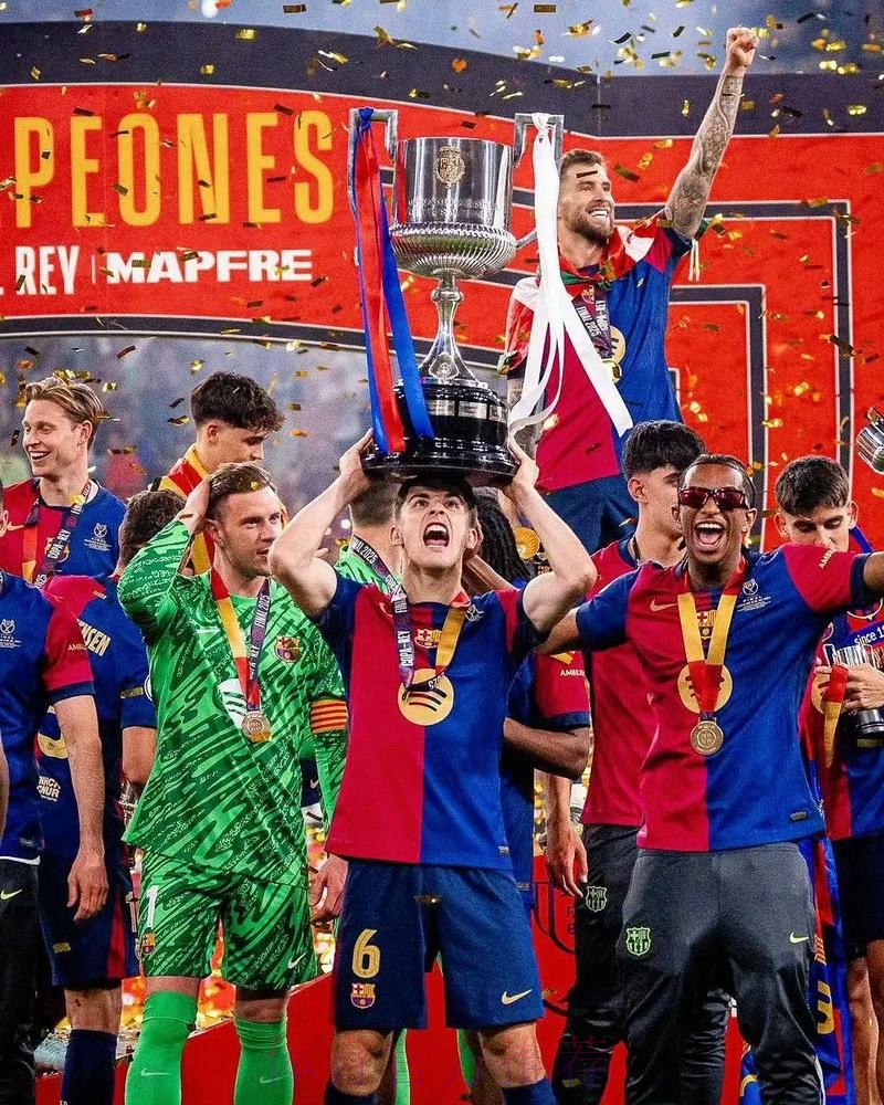 西超杯决赛前瞻:巴塞罗那 VS 皇家马德里 西超杯决赛前瞻:巴塞罗那 VS 皇家马德里